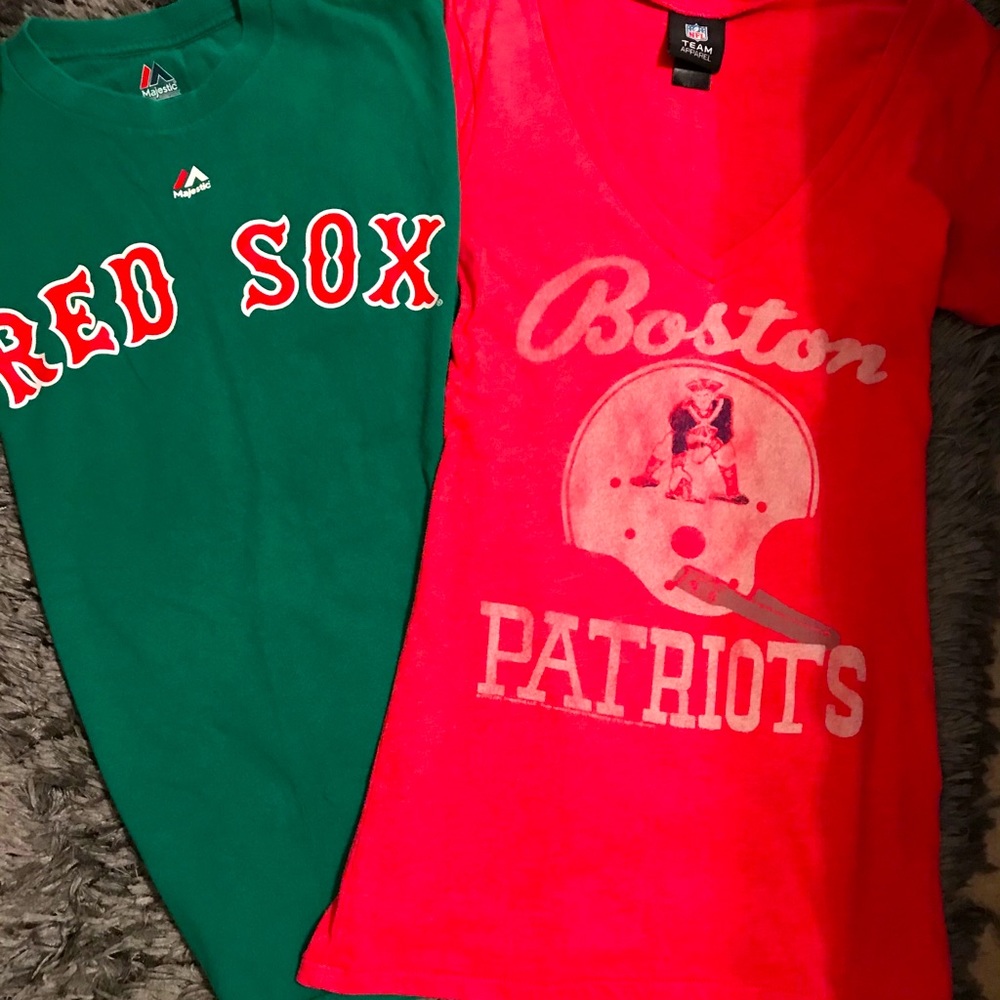 Boston Red Sox, Pats, lot of 2 tees sm